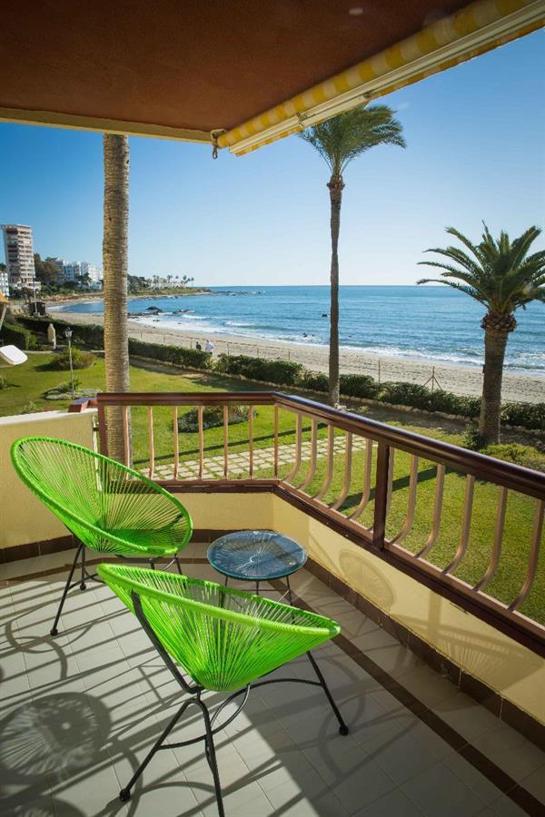 Holidays2Riviera Sea Side Front Beach Sitio de Calahonda Kültér fotó